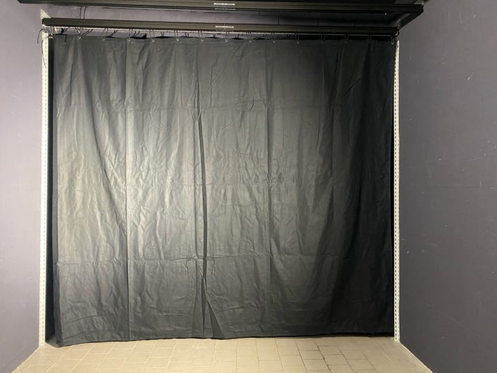 Curtain – Thick Shock-Absorbing Backing Layer - 3 m x 3 m Golf Simulator Accessories Golf and Greens