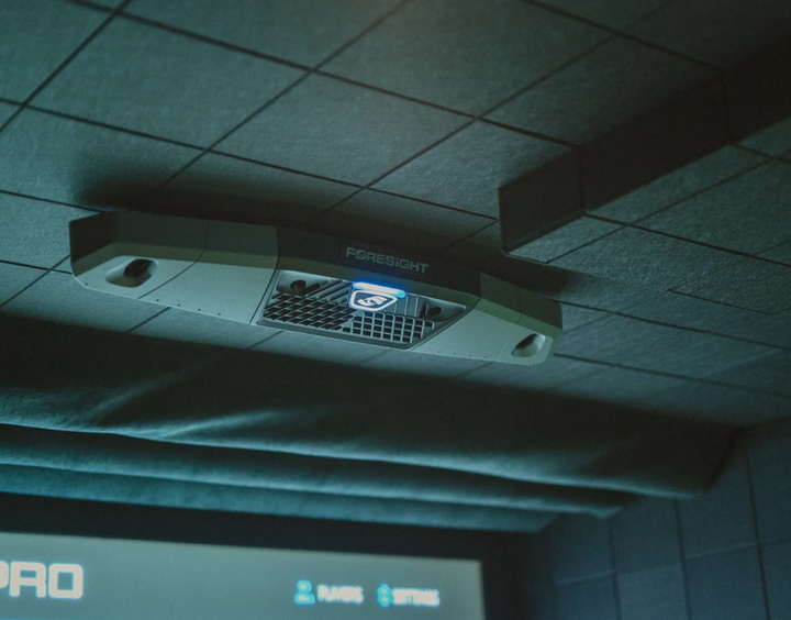 Close-up of Foresight Falcon hybrid launch monitor for indoor golf simulation – Golf & Greens