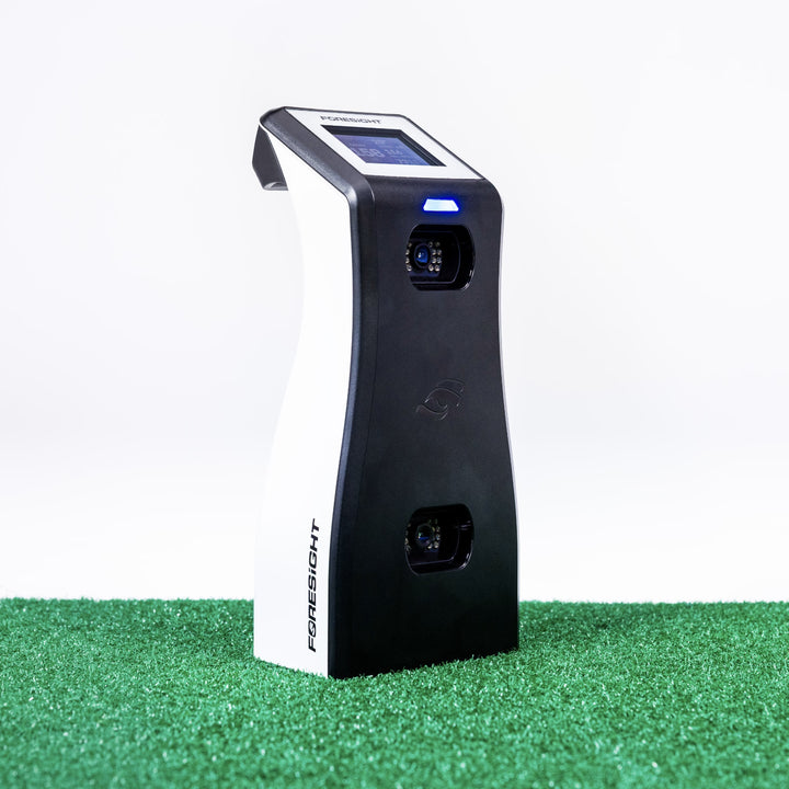 Foresight GC2 uit 2026 op een golfmat