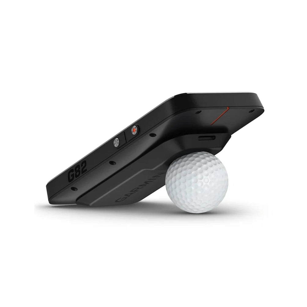 Launch monitor Garmin with a white ball on a white background