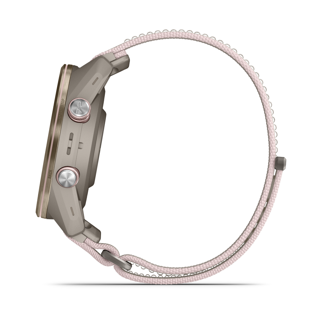 Garmin Approach S72 43 mm Soft Gold Blush Pink – side profile, titanium bezel and grey pink ComfortFit strap 