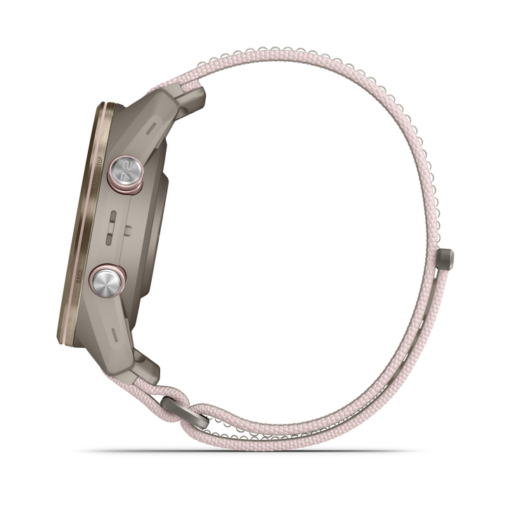 Garmin Approach S72 43 mm Soft Gold Blush Pink – side profile, titanium bezel and grey pink ComfortFit strap 