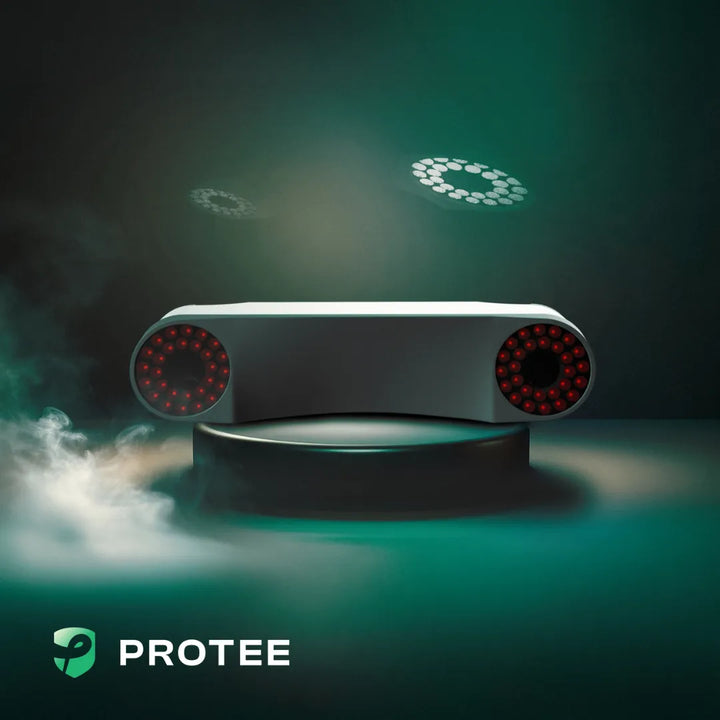 Electronic device with red lights on a dark background, featuring the brand 'Protee'.